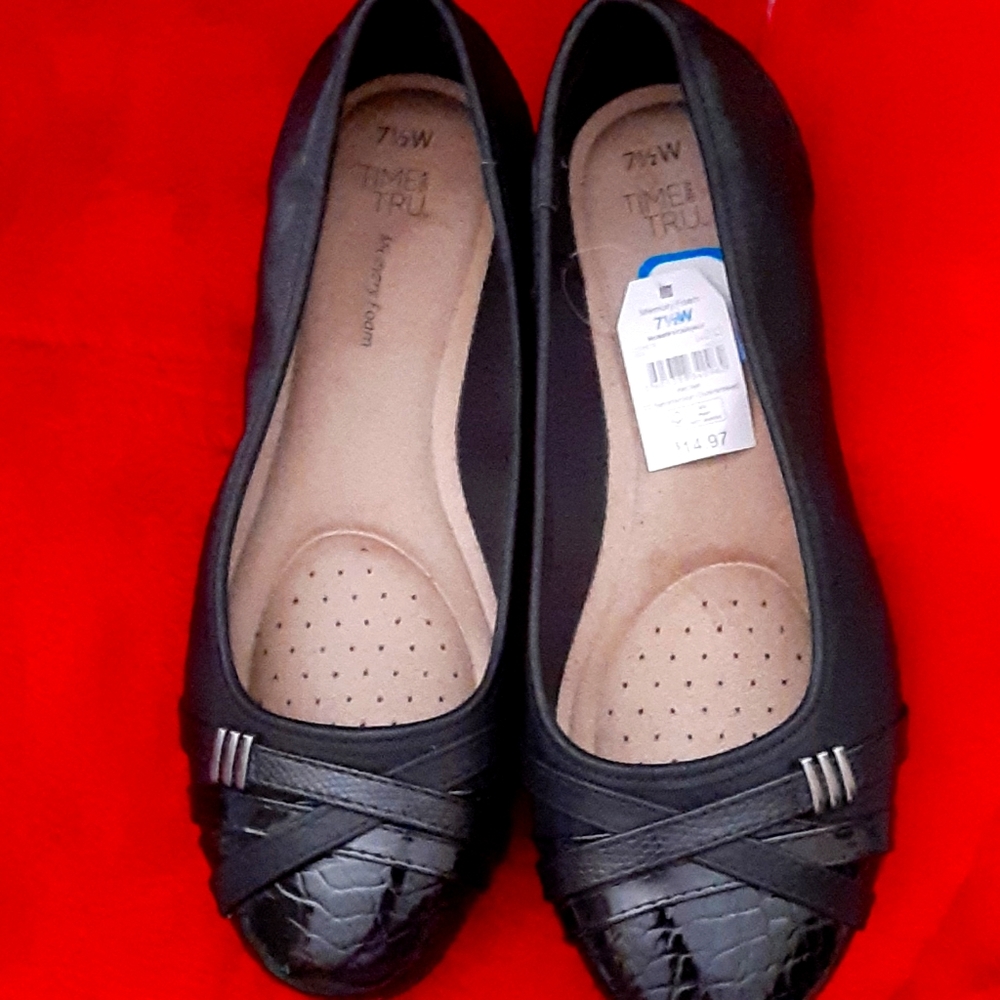 Women's flats